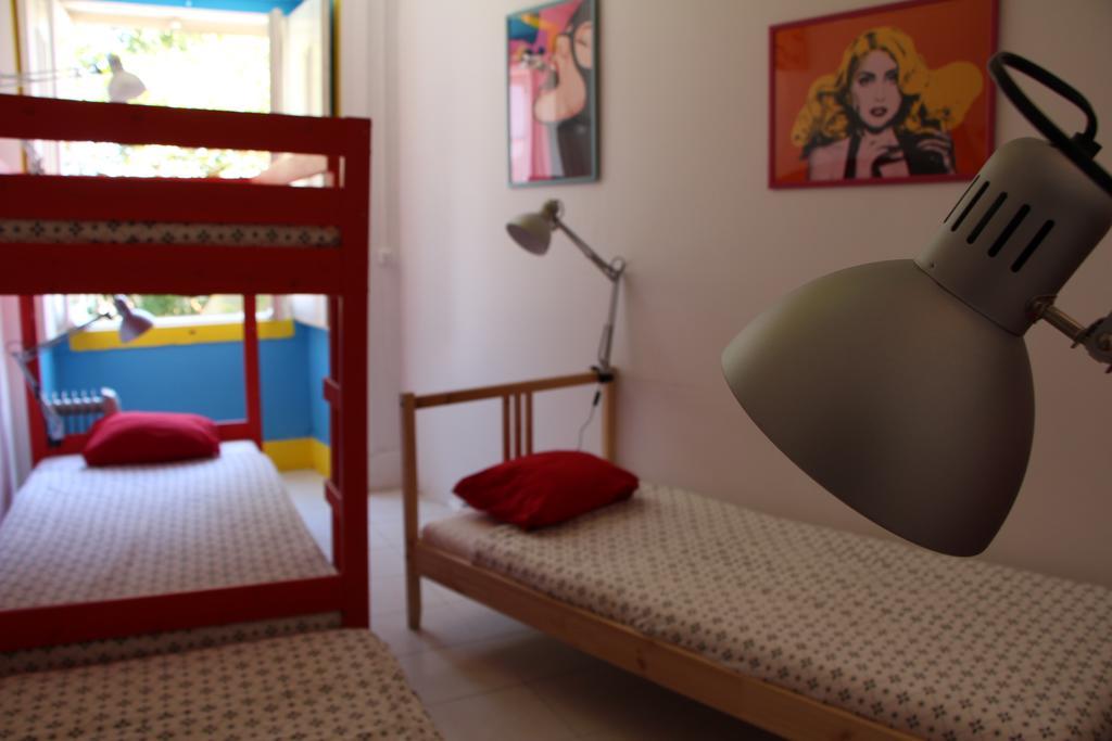 Arty Hostel Lisbona Esterno foto